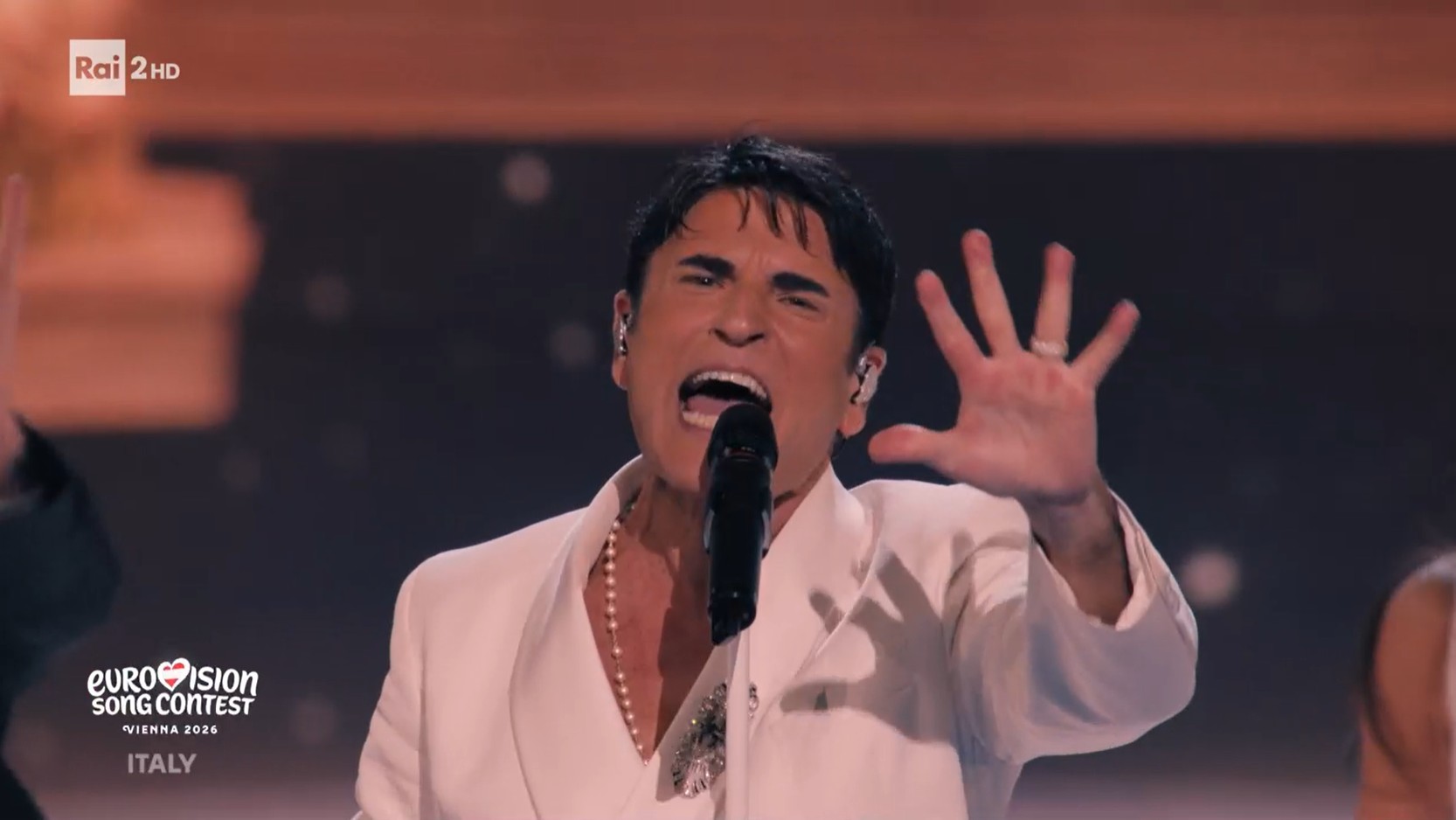 Eurovision 2026, l’esordio di Sal Da Vinci nella prima semifinale
