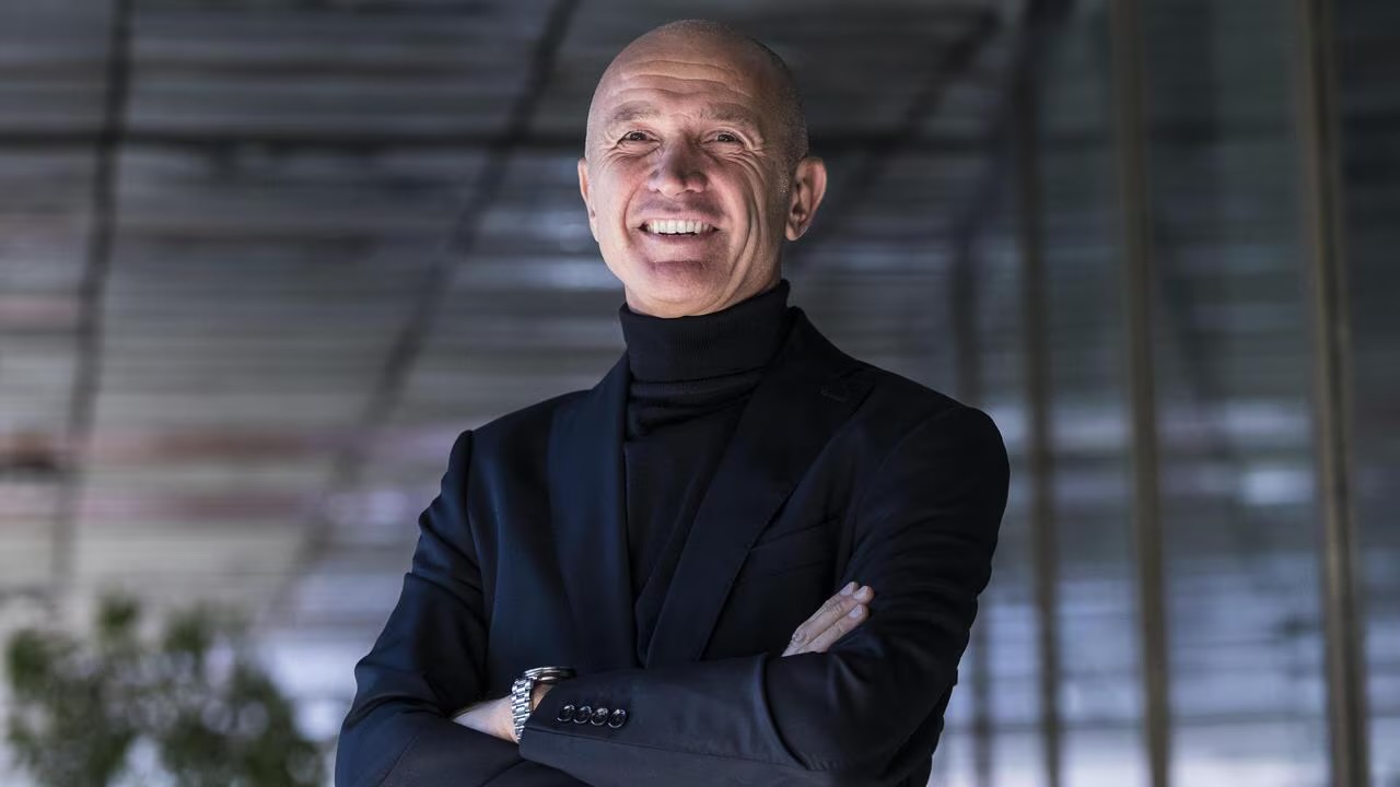 Che ci faccio Qui torna nel prime time di Rai 3 con Domenico Iannacone