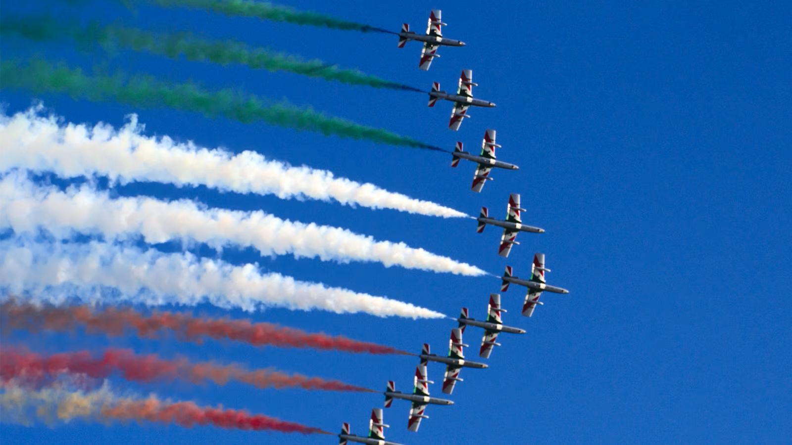 Ascolti TV Total Audience | Martedì 2 Giugno 2026. Racconto di una Notte (+34K), la Parata Militare (+28K) e Un Posto al Sole (+28K) crescono più di tutti