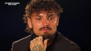 Temptation Island 2026, diretta ottava puntata: Giovanni ignora Sabrina e abbandona il falò, Francesca e Danilo escono incredibilmente insieme!
