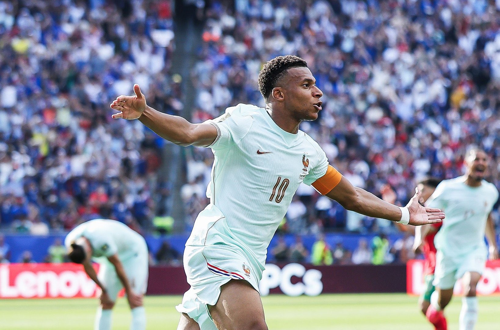 Ascolti TV Total Audience | Giovedì 9 Luglio 2026. Francia-Marocco (+352K) sale a 6,7 milioni e il 44.74%