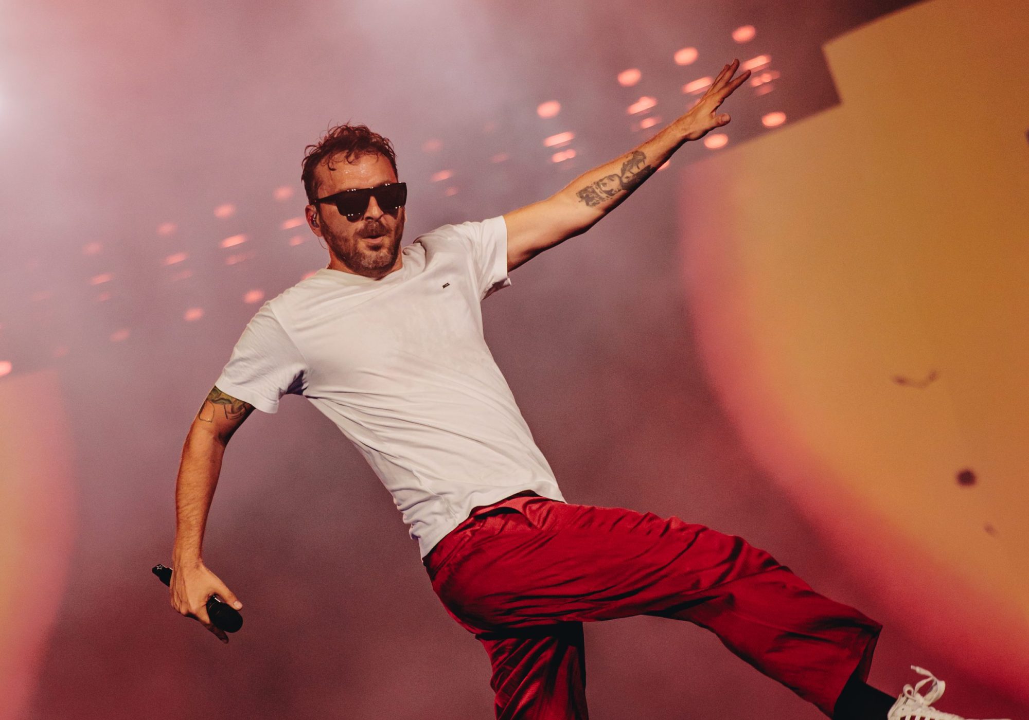 Cesare Cremonini apre la stagione dei concerti in TV