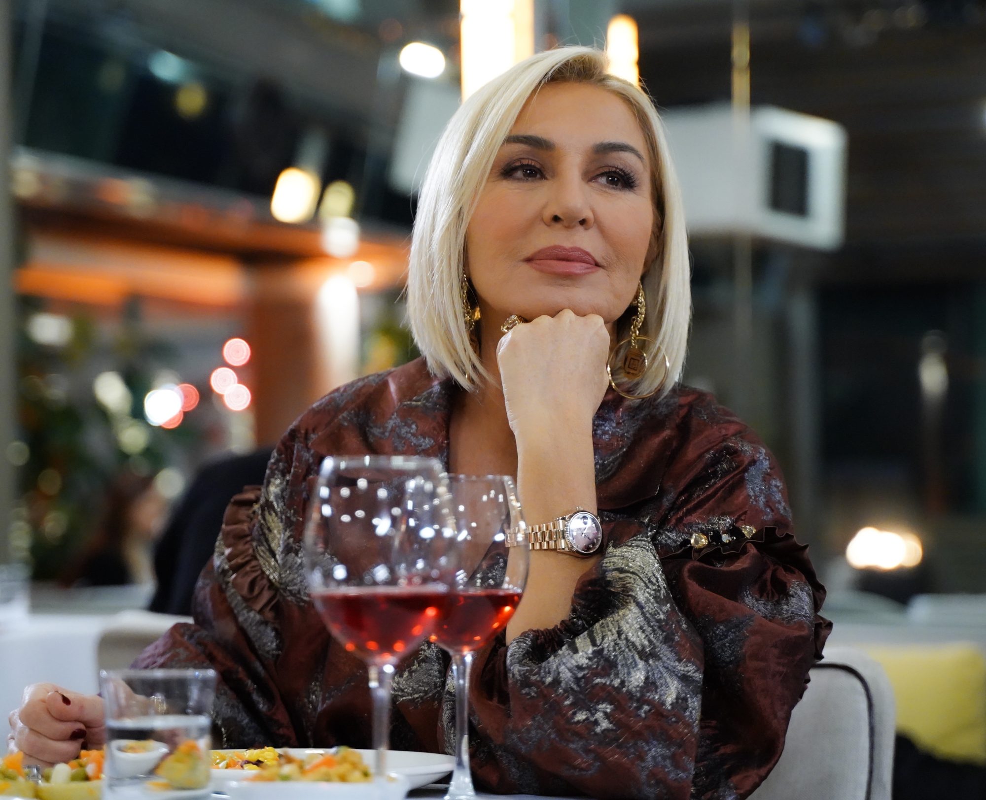 Forbidden Fruit, anticipazioni dal 24 al 28 agosto 2026: Feride apre una lavanderia accanto a quella di Yildiz per farle concorrenza