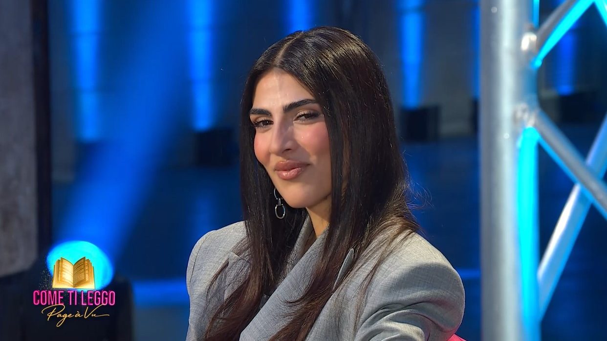 Giulia Salemi a Come ti Leggo: “generazione violenta e aggressiva a causa dei social”. Quoque tu, Giulia!