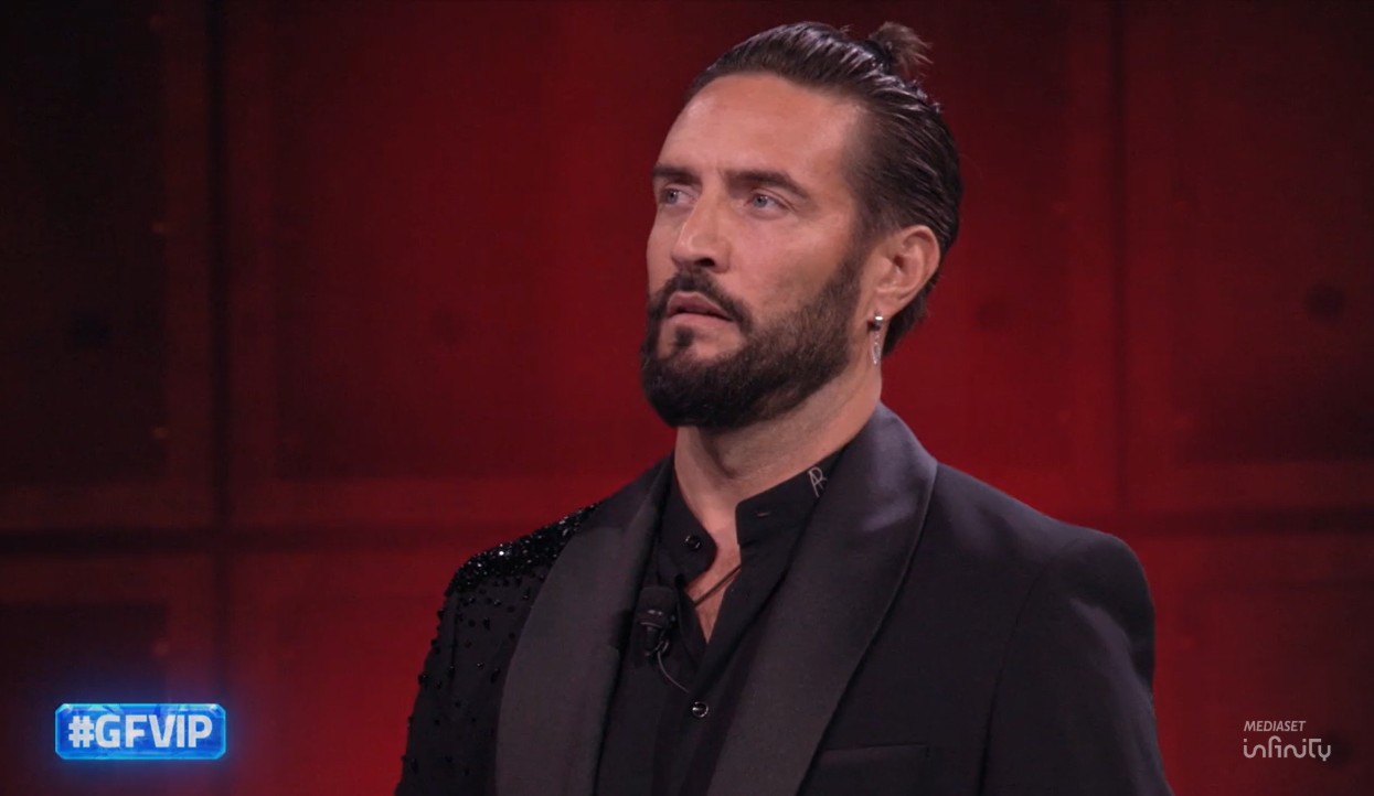 GF Vip 9, diretta tredicesima puntata: Alex Belli vs tutti