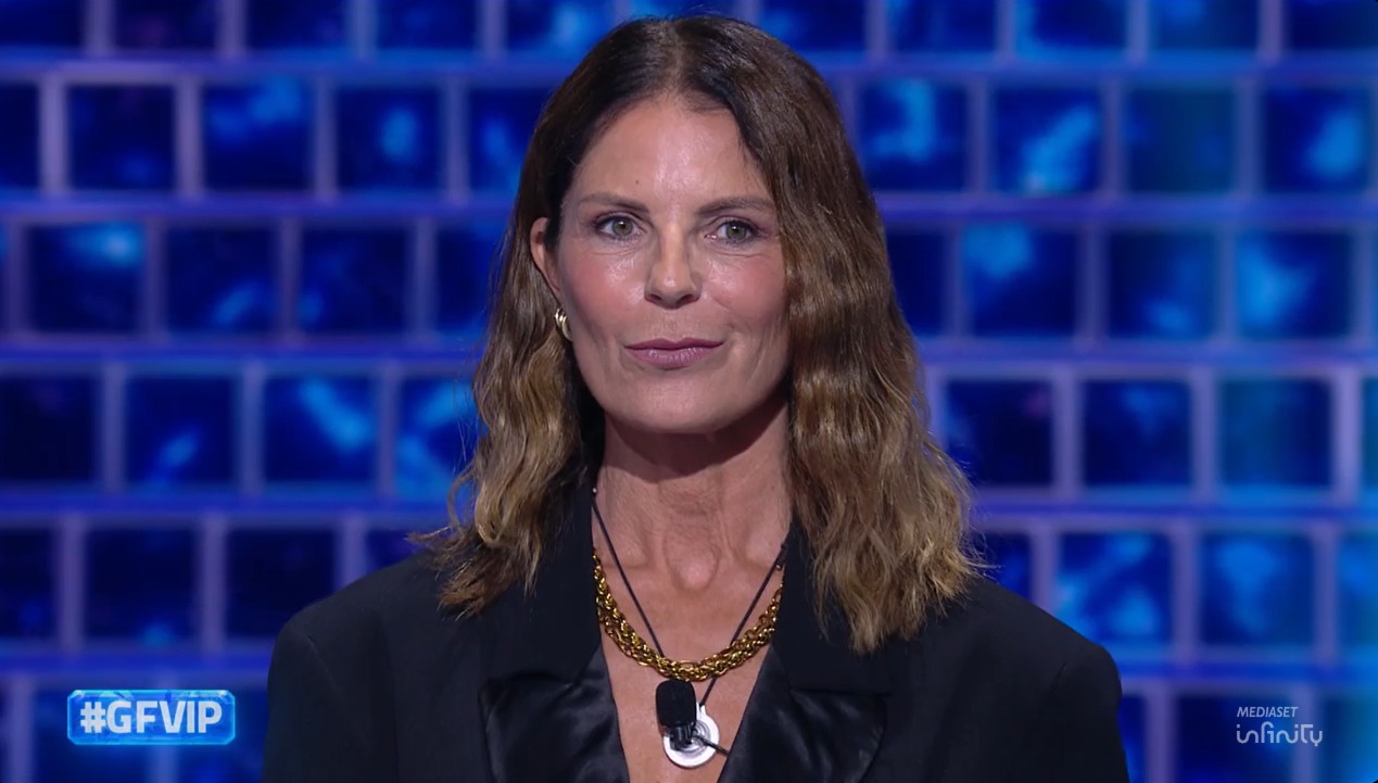 GF Vip 9, diretta quattordicesima puntata: Marina La Rosa è la prima finalista