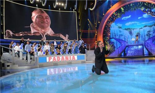 ASCOLTI TV DI VENERDI 2 APRILE 2010: RECORD PER BONOLIS AL 31.65%. SU RAIUNO LA VIA CRUCIS (18.14%) FA MEGLIO DI CIAK SI CANTA