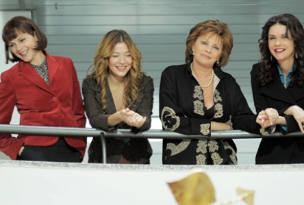 CATERINA E LE SUE FIGLIE 3: ASCOLTI APPENA SUFFICIENTI, MA LA FICTION ARRIVA ALLA TERZA SERIE (CON UNA TRAMA BIZZARRA)