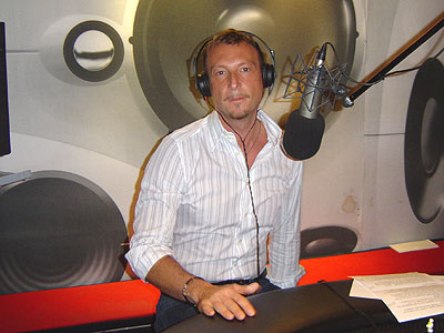 AMADEUS TORNA AL GAME CON “CUORE DI MAMMA”. IL CONDUTTORE SVELA IN ANTEPRIMA SU DM IL NUOVO PROGRAMMA DI RAIDUE