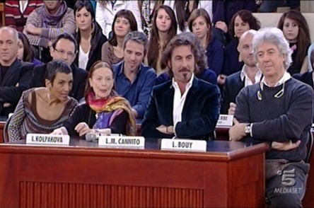 AMICI: IN BARBA ALLA CELENTANO, NICOLO’ SI SALVA DALLA SERIE B MA I PLAY OUT CONTINUANO. NELLY FURTADO RICEVE IL DISCO DI PLATINO