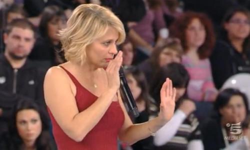 AMICI: SI RITIRA ENRICO, CAVALIERE HARD-ROCK CAPACE DI METTERE SOTTO SCACCO LA SANGUINARIA