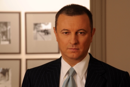 NIENTE DI PERSONALE: DA DOMANI ANTONELLO PIROSO TORNA A RACCONTARE VIZI E VIRTU’ DELL’ITALIA DI OGGI