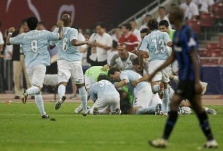 Protetto: ASCOLTI TV DI SABATO 8 AGOSTO: IN PRIME TIME, TESTA A TESTA RAIUNO (17, 85 %) CANALE 5 (17, 53 %). SUPERVARIETA’ BATTE PAPERISSIMA SPRINT. IN DAYTIME, 4 MILIONI E 165 MILA SPETTATORI (34, 22 %) PER LA SUPERCOPPA ITALIANA