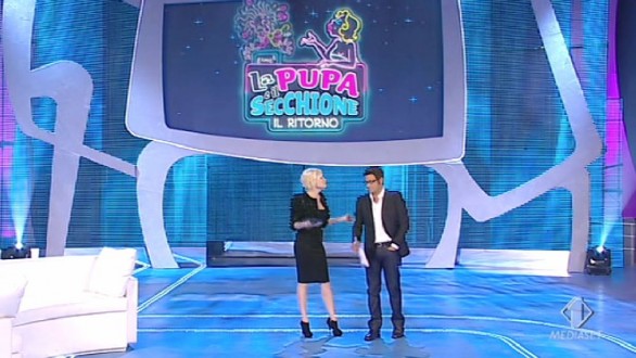 ASCOLTI TV DI DOMENICA 18 APRILE 2010: VINCE MA NON CONVINCE TUTTI PAZZI PER AMORE (19.34%-20.78%). LA PUPA E IL SECCHIONE RITORNA CON IL 15.90%. RECORD PER QUELLI CHE IL CALCIO (16.91%)