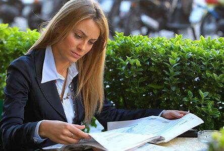 BARBARA MATERA VERSO L’EUROPARLAMENTO: FRESCA CANDIDATA E SUBITO TAGLIATA NELLA FICTION SU MATTEI