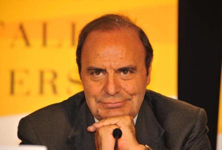 BRUNO VESPA PROPONE DI DEVOLVERE PARTE DEL SUO (AUMENTO DI) STIPENDIO, IN BORSE DI STUDIO; LA ANNUNZIATA APPROVA.