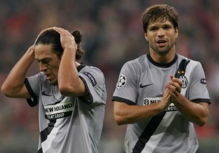 ASCOLTI TV DI MERCOLEDI 30 SETTEMBRE: TESTA A TESTA PER LA CHAMPIONS E IL FILM “QUEL MOSTRO DI SUOCERA”, ATTORNO AL 21%. X FACTOR SUPERA IL 12%. SKY AL 9,8% IN PRIME TIME