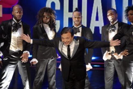 PIERO CHIAMBRETTI RISCRIVE LE REGOLE DELLA SECONDA SERATA (O FORSE TERZA?): A MEZZANOTTE RIPARTE IL “NIGHT” DI ITALIA 1