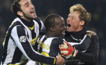 Protetto: ASCOLTI TV DI MERCOLEDI 4 FEBBRAIO 2009: TRA LE DUE SIGNORE, VINCE LA JUVE (27.43%). BOOM DI UOMINI E DONNE AL 29%