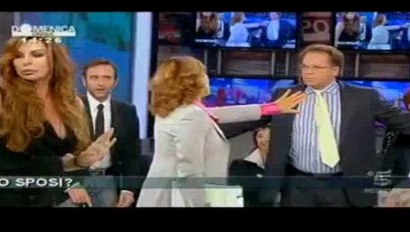 UNA DOMENICA (CINQUE) DI ORDINARIA FOLLIA. MICA E’ UNA DOMENICA TRASH!