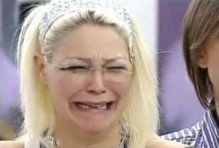 GRANDE FRATELLO 9 ATTO V, UN’INARRESTABILE SERIE DI ARRIVI E PARTENZE: IL GF SQUALIFICA FEDERICA E ACCOGLIE LAURA, IL PUBBLICO CASTIGA MARCO