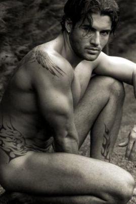 MAI TRONO FU PIU’… VITALE! FERNANDO HA SCELTO: DA UOMINI E DONNE ALL’APPRODO NEL PORNO