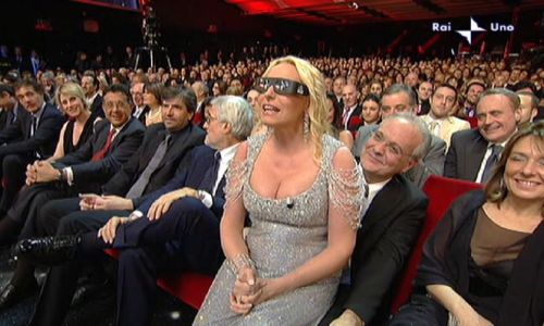 ASCOLTI TV DI MERCOLEDI 17 FEBBRAIO 2010: PERCHE’ SANREMO E’ SANREMO (10.164.000 ASCOLTATORI – 43.87%)