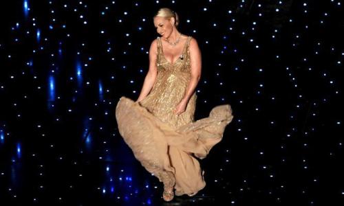 TI LASCIO UNA CANZONE CON NOEMI E PATTY PRAVO VS LO SHOW DEI RECORD CON FEDERICA PELLEGRINI E CHRISTIAN RECALCATI