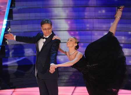 SANREMO SI CONFERMA CAMPIONE D’ASCOLTI. MESSI FUORI GARA, ALMENO PER IL MOMENTO, NICKY NICOLAI E CONSORTE, ALBANO E SAL DA VINCI