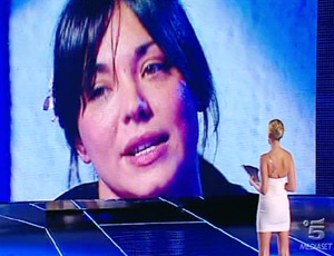 ASCOLTI TV DI LUNEDI 15 FEBBRAIO 2010: SUPER GF AL 29.60% STRACCIA CAPRI (20.21%). LERNER AL 4.93%.