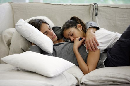 GF9 PUNTATA BOMBA: INGRESSO DELLA SEXY LAURA, FEDERICA DENTRO O FUORI, MARCO A CONFRONTO CON LA SUA EX