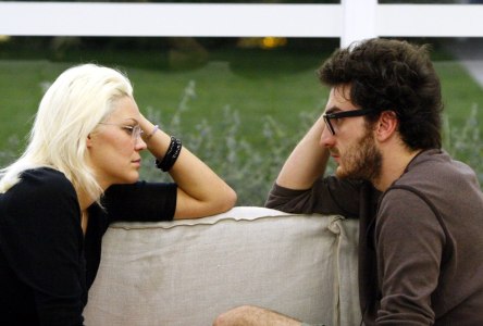 GRANDE FRATELLO 9 ATTO III: “ESILIATO” FABRIZIO, MAGGIORDOMO DI CASA SAVOIA. IN NOMINATION ANNACHIARA, LEONIA E FERDI (FOTOGALLERY SETTIMANA n. 2)