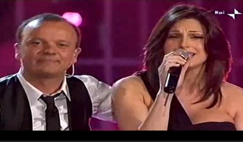 ASCOLTI TV DI GIOVEDI 11 MARZO 2010: GIGI SALUTA RAIUNO CON 5 MILIONI E MEZZO E IL 22% DI SHARE. ITALIA1 CON LA JUVE SFIORA IL 17%, IL RITMO DELLA VITA SU CANALE5 SI FERMA AL 16%