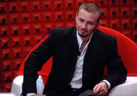 ASCOLTI TV DI LUNEDI 30 NOVEMBRE 2009: GRANDE FRATELLO TORNA A VINCERE CON 6 MILIONI E IL 28% DI SHARE. IL FILM LE VITE DEGLI ALTRI AL 15%