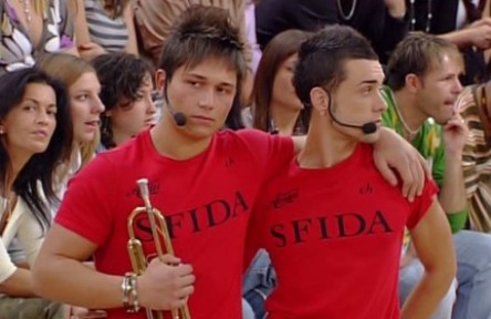 AMICI: VINCE LA LUNA, FUORI JACOPO RESTA DANIELA E ARRIVA ARTURO