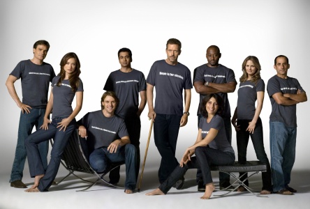 DR. HOUSE TORNA DOMENICA, IN PRIMA TV SU CANALE 5. ECCO I COLPI DI SCENA DEI NUOVI EPISODI