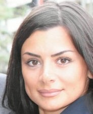 NATALIA LASCIA E ARRIVA SUL TRONO ELGA ENARDU, SORELLA DI SERENA