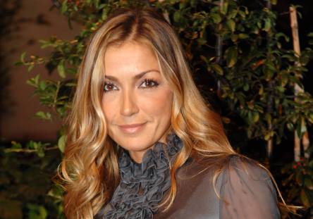 L’ITALIA ALLO SPECCHIO: NUOVO ROTOCALCO DI UNA FRANCESCA SENETTE “SENZA FEDE”