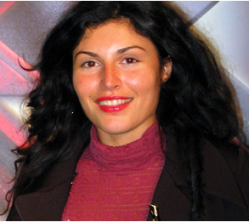 X FACTOR : GIUSY FERRERI, TU CHIAMALA SE VUOI… GAETANA, la cassiera di Roberto Rossi