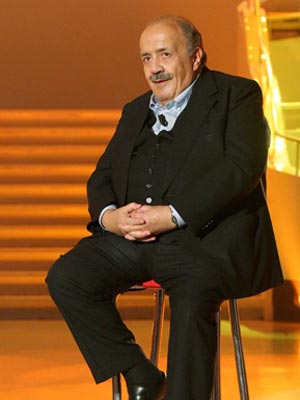 QUELL’INSOPPRIMIBILE VOGLIA DI PONTIFICARE DI MAURIZIO COSTANZO