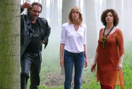 UN AMORE DI STREGA: LA MARCUZZI SI TRASFORMA IN MAGA SBADATELLA