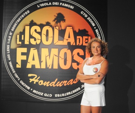 ASPETTANDO L’ISOLA DEI FAMOSI 6. INTERVISTA A VLADIMIR LUXURIA: “IL TRASH NON E’ SOLO IN TV”