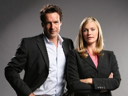 ASCOLTI TV DI MARTEDI 1 SETTEMBRE: VINCE IL FILM IMPATTO DAL CIELO (21%). OLTRE IL 12% PER IL RITORNO DI COLIANDRO. IL MILIONARIO AL 20%, PUPO AL 24%