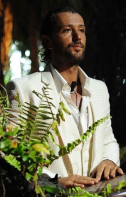 ISOLA DEI FAMOSI 7: SI INFORTUNA ANCHE RUBICONDI ED E’ GUERRA CONTRO LA PRODUZIONE.