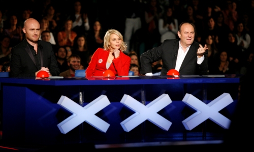 PRIMAVERA 2010, GRANDI RIENTRI A CANALE 5: PEREGO DA RECORD, BONOLIS CON CIAO DARWIN E IL TRITTICO DI ITALIA’S GOT TALENT. POI FICTION E POCHE REPLICHE