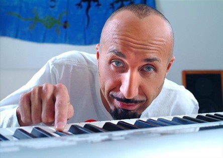 AMICI: LUCA JURMAN TORNA PROTAGONISTA, SARA’ IL MAESTRO DI ENRICO. PONGOREGOLAMENTO: DOPPIA SFIDA CON BALLOTTAGGIO.