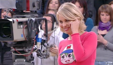 AMICI: ENRICO VINCE MA LA SUA SQUADRA PERDE ANCORA. LA CELENTANO PROPONE IL RIMPASTO