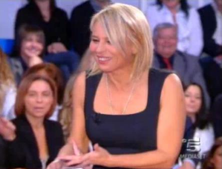 ASCOLTI TV DI SABATO 14 NOVEMBRE 2009: NUOVO RECORD PER MARIA CHE METTE K.O. LA NAZIONALE. BOOM PER IL RUGBY SU LA7