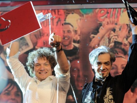 X FACTOR: 500.000 TELEVOTI PER LA FINALE, MA SOLO 16 DI SCARTO TRA MATTEO E I BASTARD. FACCHINETTI: “AL PRIMO POSTO LA CREDIBILITA’ DELLA MUSICA”, MAIONCHI: “UN MIRACOLO IL ROCK IN FINALE”