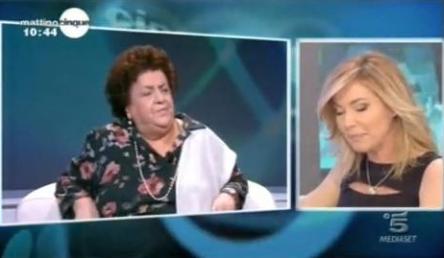 A MATTINO CINQUE, ANNA LONGHI IMBUFALITA CON LA PANICUCCI E LA CIPRIANI (VIDEO)